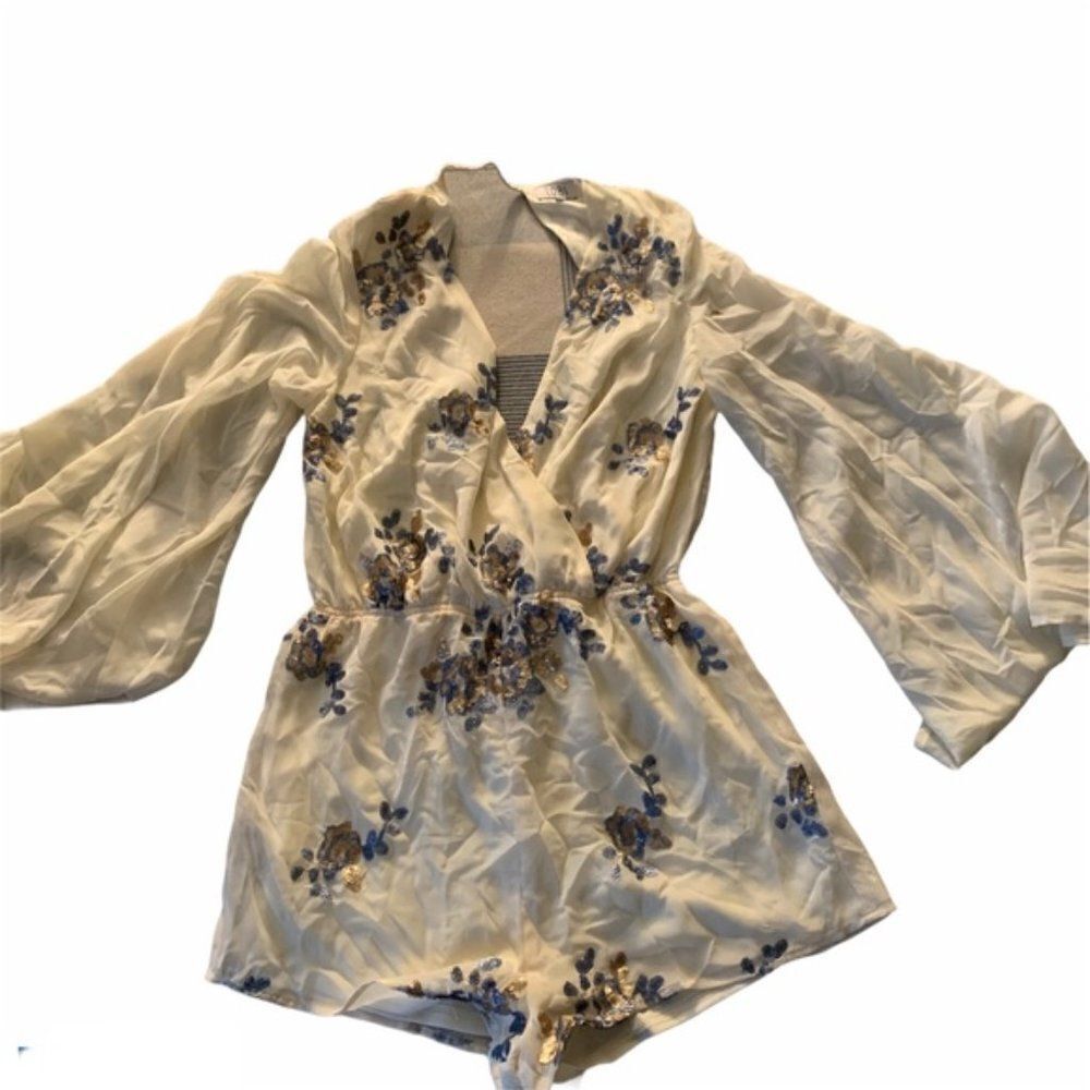Tobi Floral Romper size S